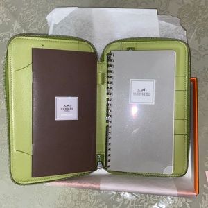 Hermes beautiful green zip wallet and memo pad with address book 100% authentic.